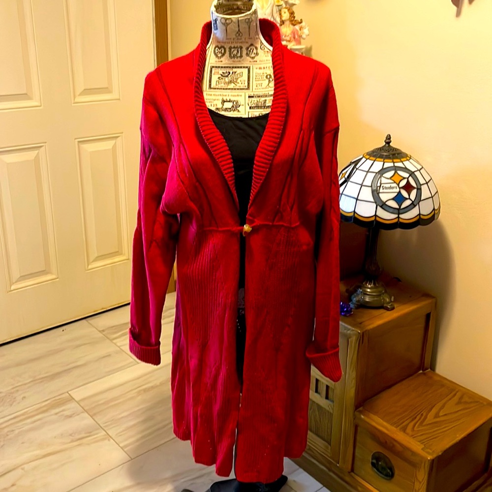 Women’s Long Sweater. NWT